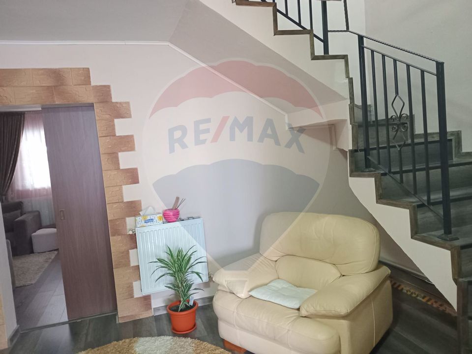 4 room House / Villa for sale