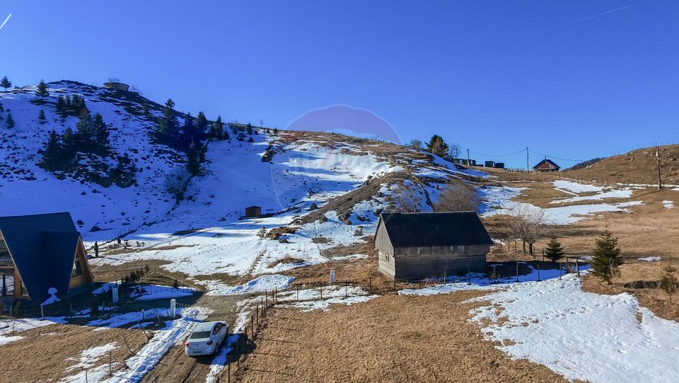 Land 3,756sqm Sirnea / None