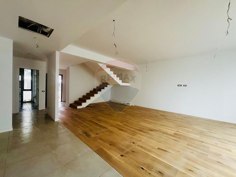 Vilǎ modernǎ | 5 camere | Complex nou | Aviației - Porsche Pipera