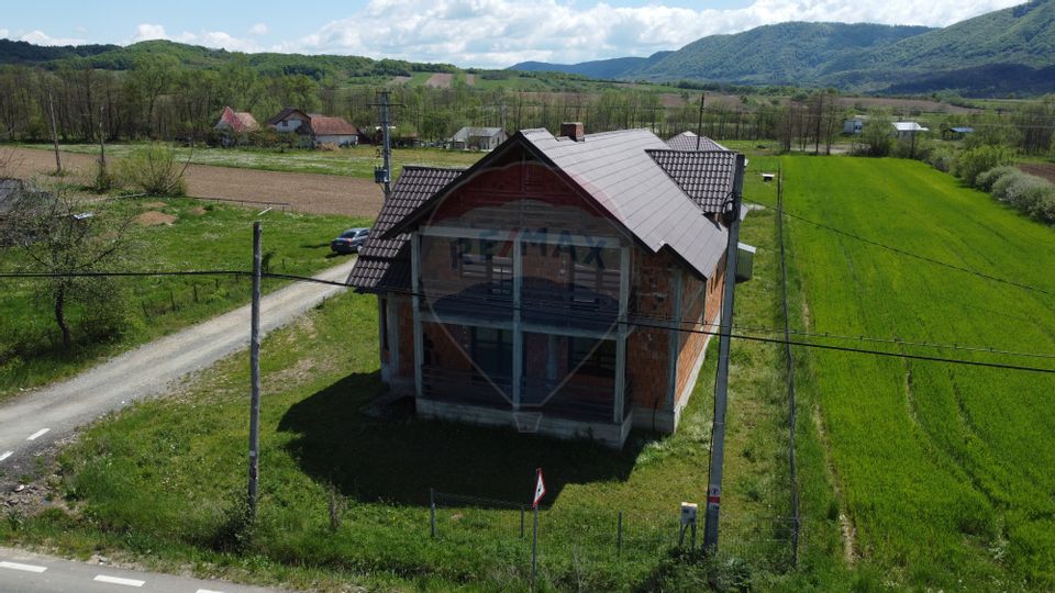 Casa individuala P+M de vânzare in Vad, Maramureș