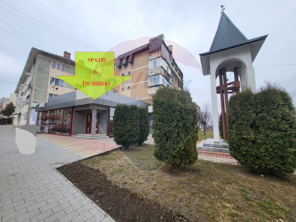 Spațiu comercial de inchiriat in Moinesti - ultracentral