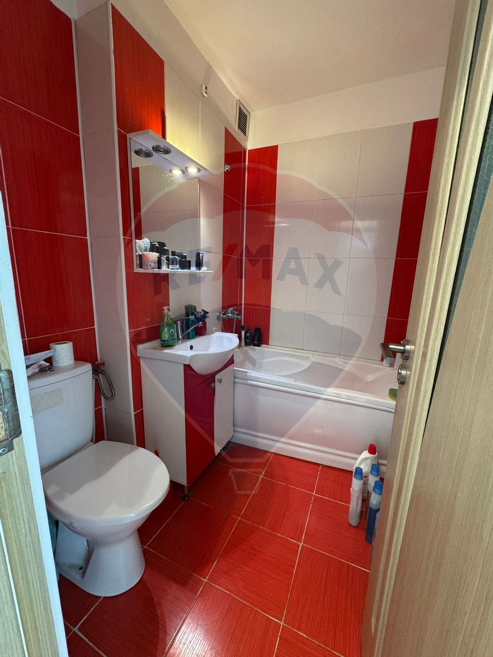 Apartament cu 2 camere de vânzare în zona Brazda lui Novac