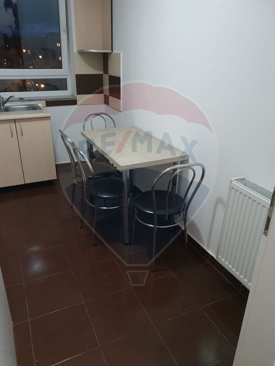 Apartament cu 2 camere de închiriat în zona Avantgarden