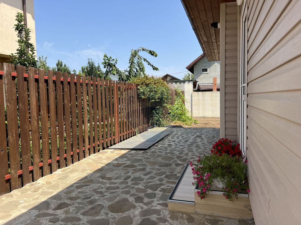 Casă de vânzare – Comuna Berceni, Strada ZânelorCasă / Vilă