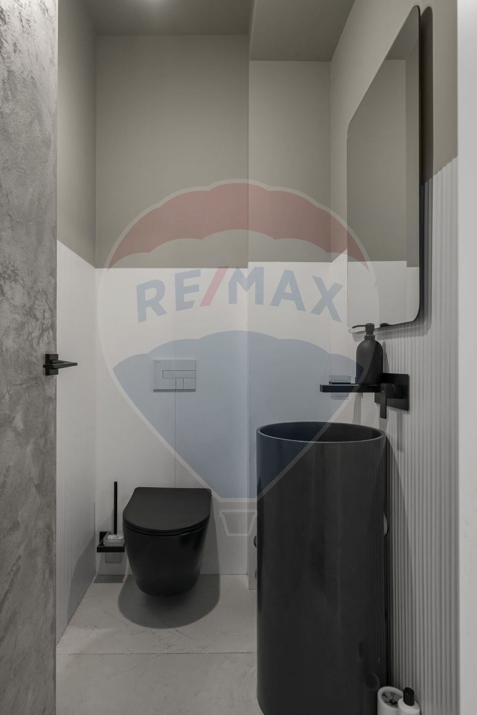 Villa 4 rooms, 202 sqm usable, Corbeanca, complex with swimming pool