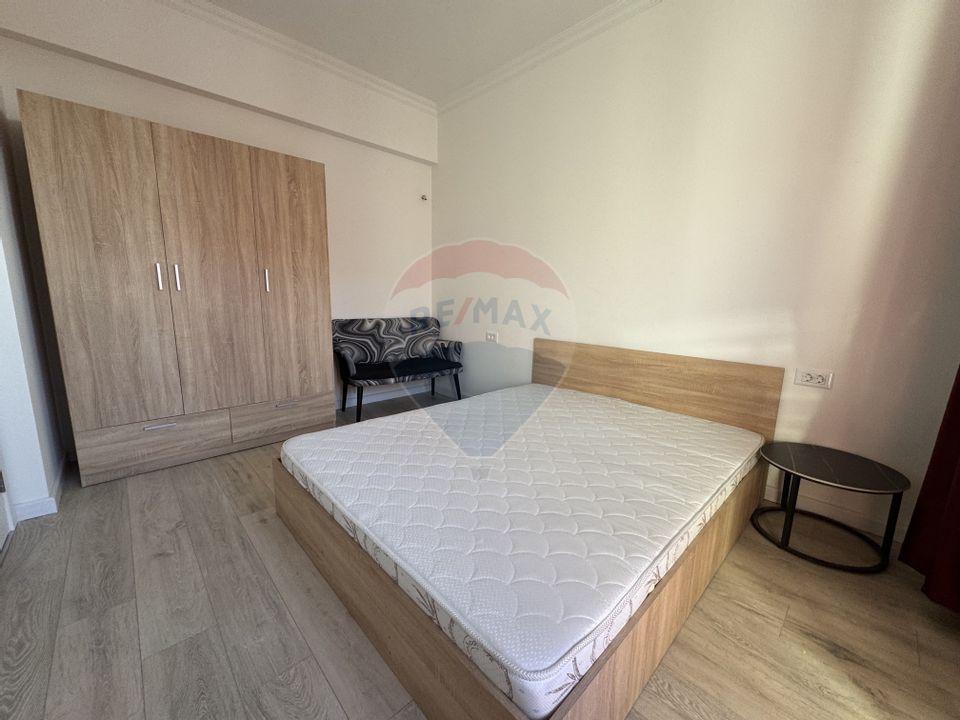 Apartament 3 camere de inchiriat în  zona Energia Constanta