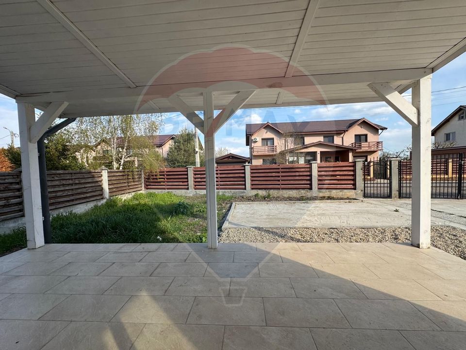 House / Villa with 4 rooms Domnesti