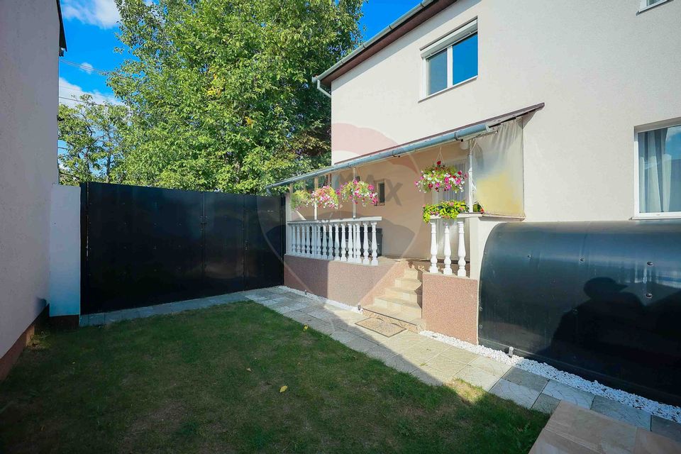 Casă de vânzare pentru locuit sau cabinete/birouri, zona Cantemir