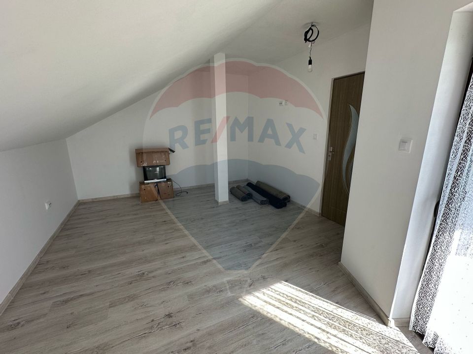 Vanzare casă noua in loc Felnac cu teren de 1190mp