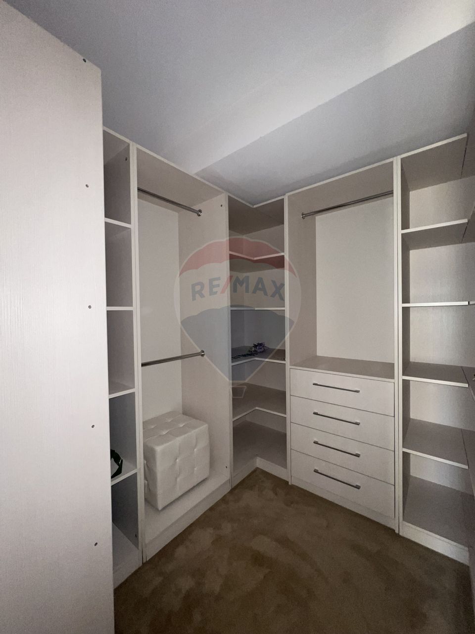 3 room Apartment for rent, Dacia area