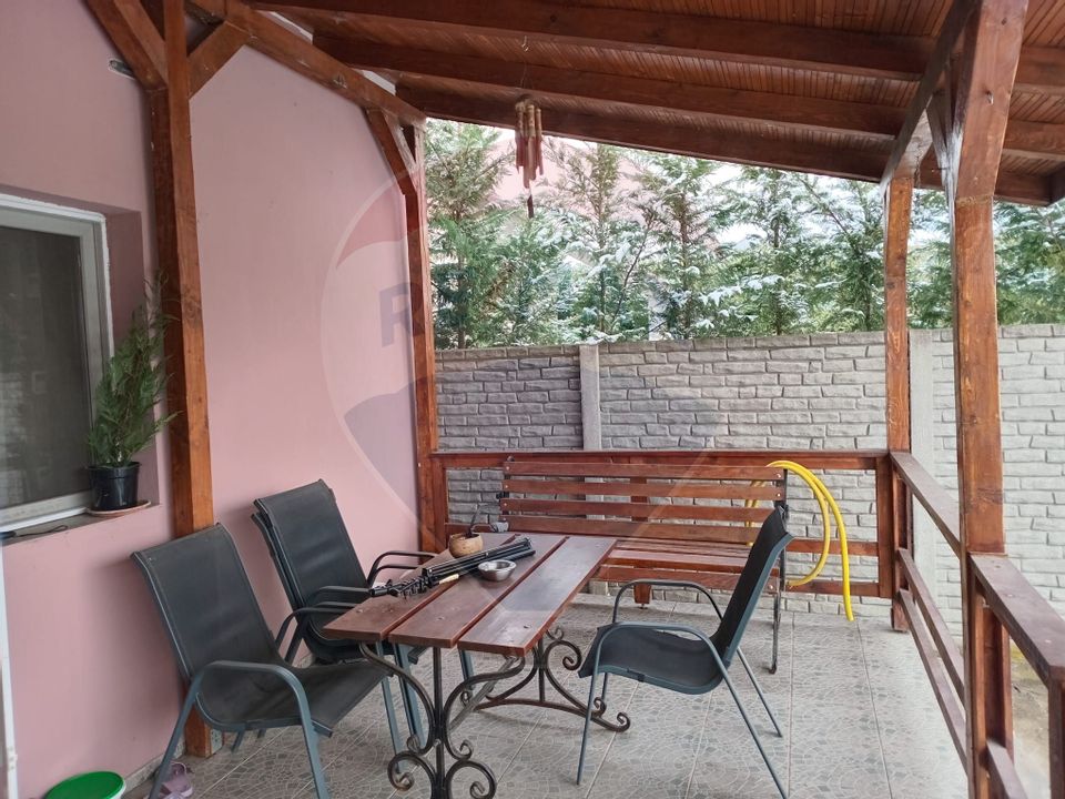 4 room House / Villa for sale