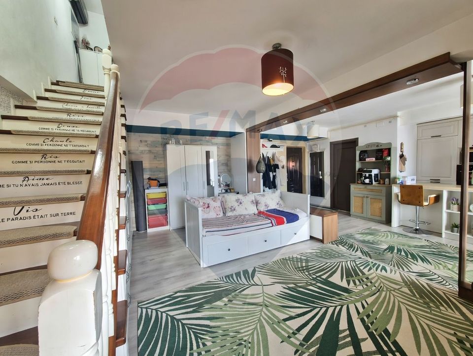 Apartament cu 3 camere de vânzare - duplex - Bloc 2017