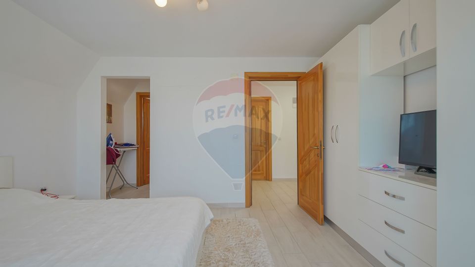 5 room House / Villa for sale