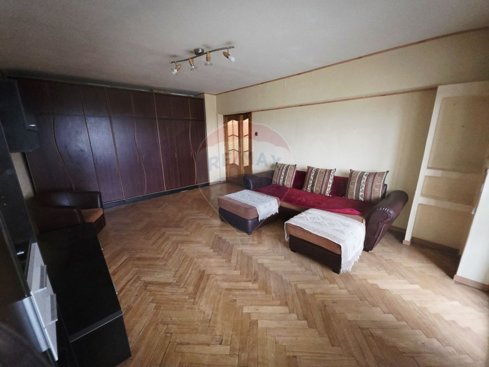 Apartament cu 2 camere de vânzare în zona 1 Mai