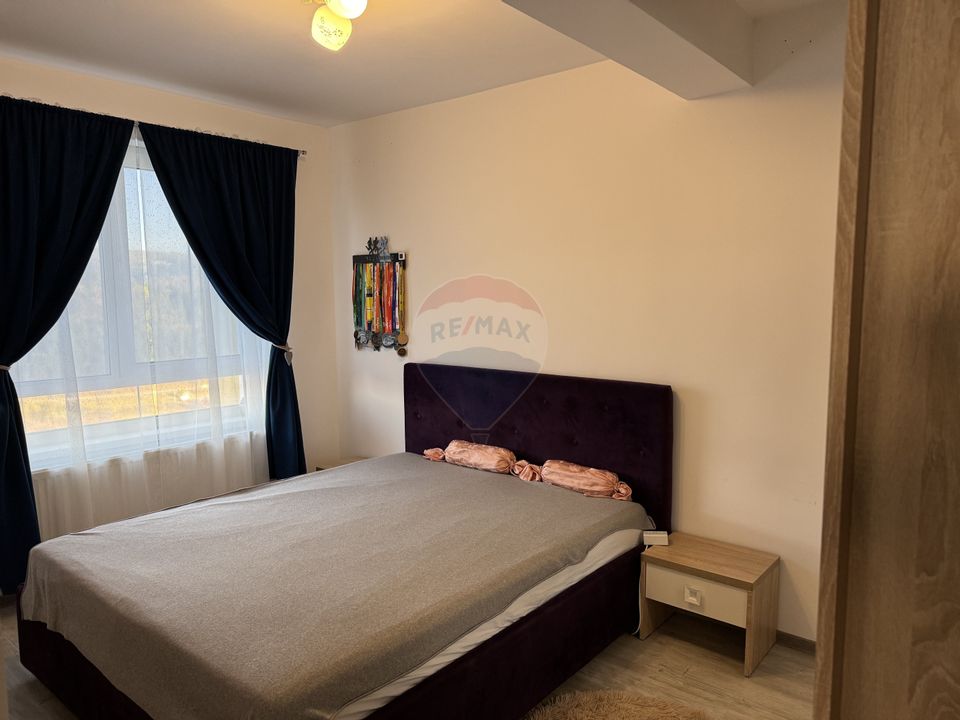 Apartament cu 2 camere de vânzare, Str. Razoare 208C