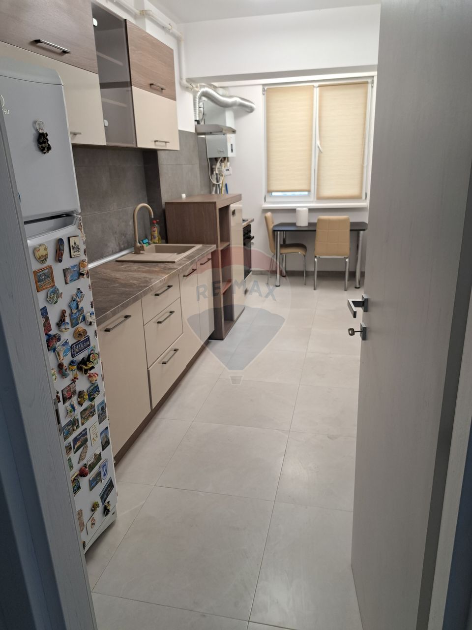 2 camere de închiriat, bloc nou