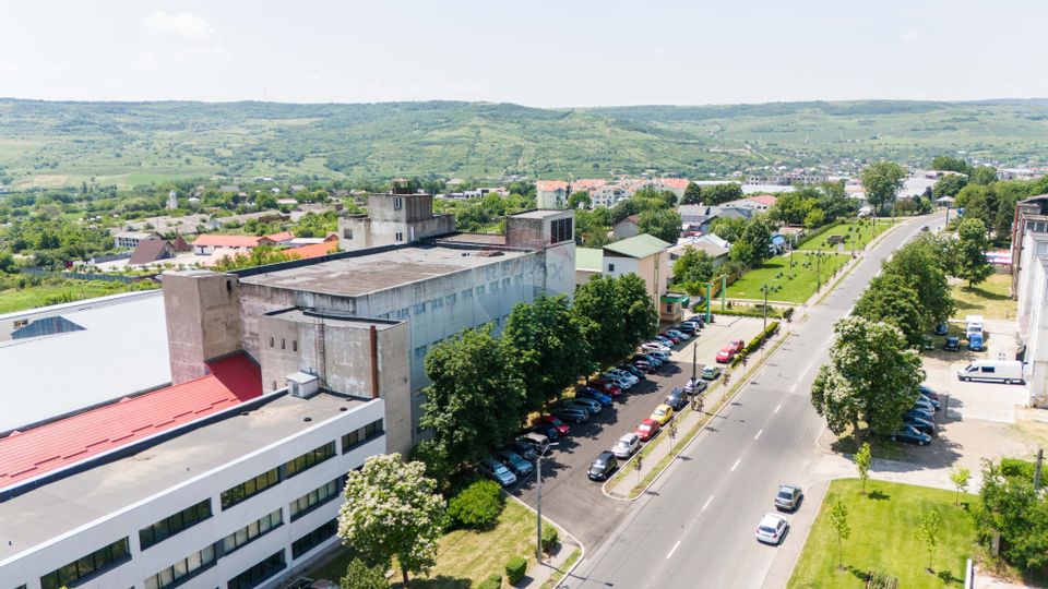 1,140sq.m Industrial Space for rent, Est area