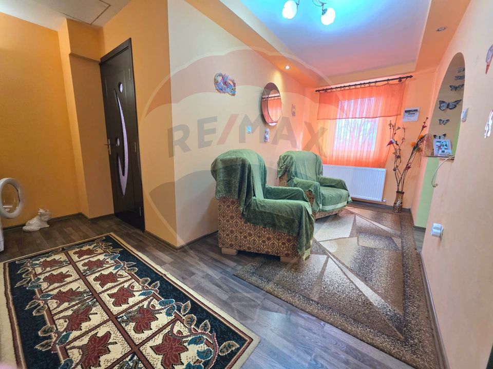 4 room House / Villa for sale, Sud area