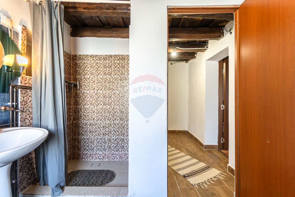 Casă / Vilă cu 7 camere de vânzare