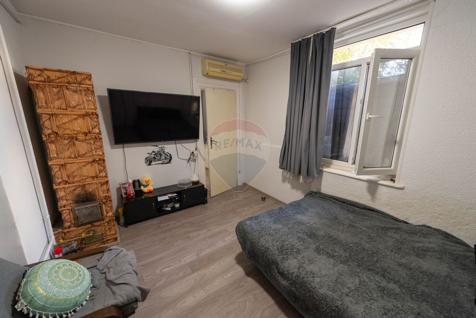 Villa for sale in P-ta Unirii area 140 sqm land