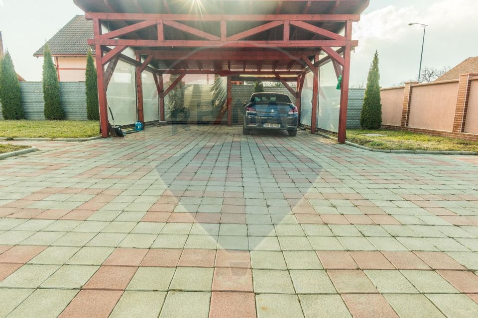 Vila in stil  mediterenean, lux,  în statiunea balneoclimaterica Covasna