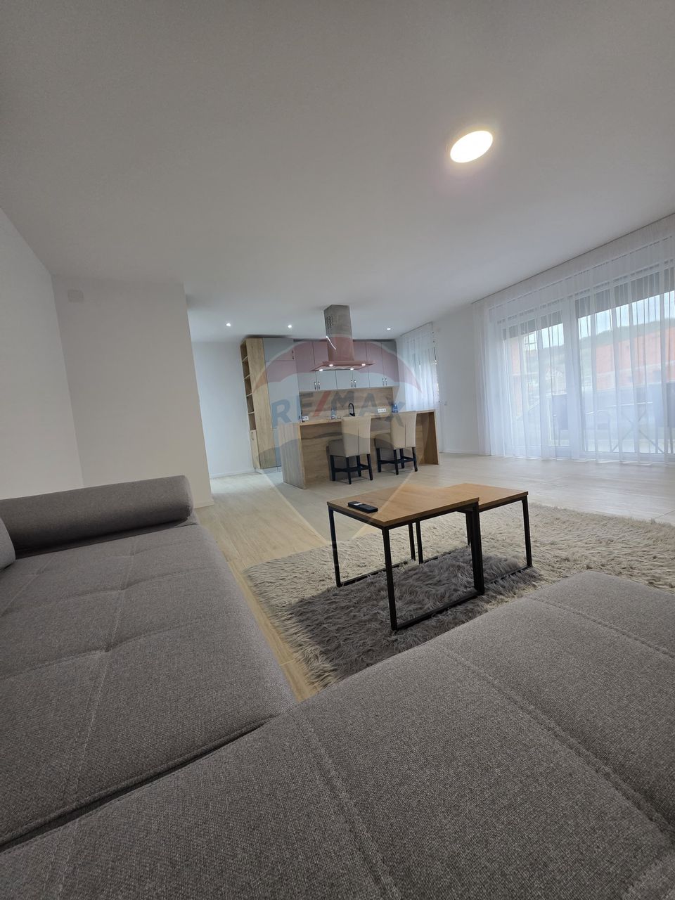 2 room Apartment for rent, Central area