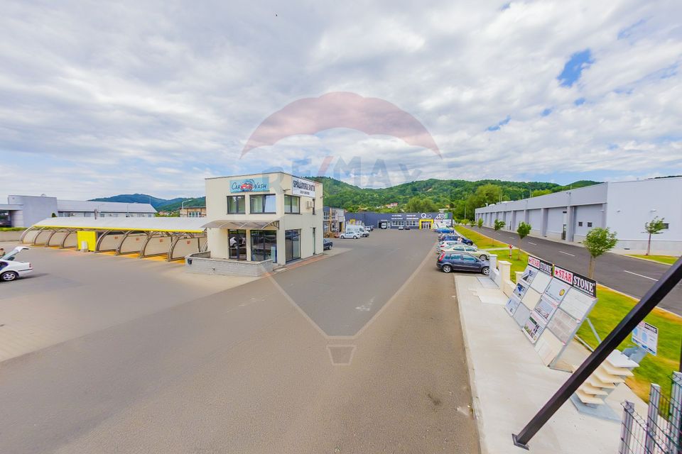 1,405sq.m Commercial Space for rent, Grivitei area