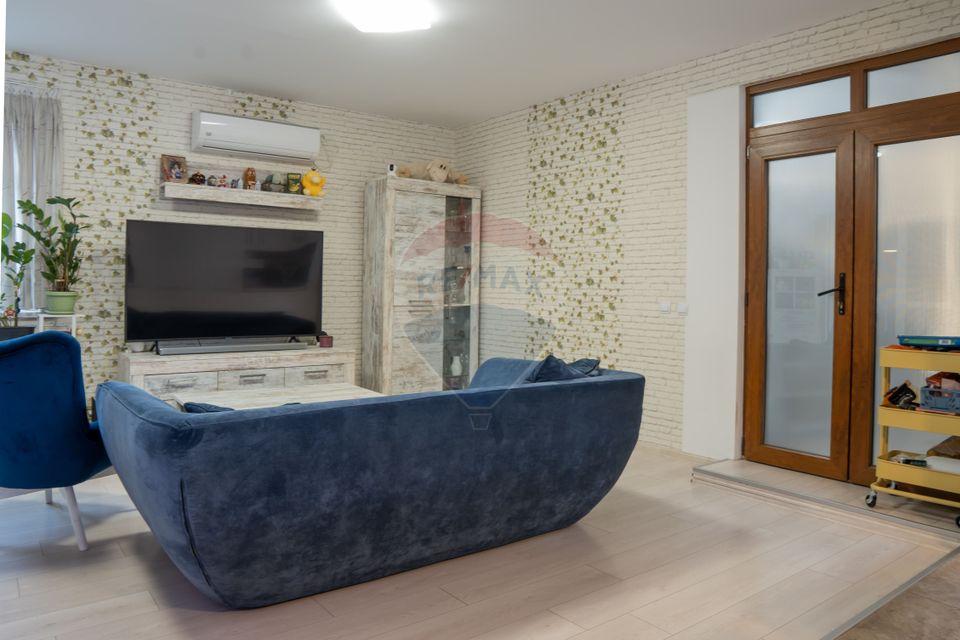 DE VANZARE Reședință Premium cu Piscină și Teren Generos – Chiajna