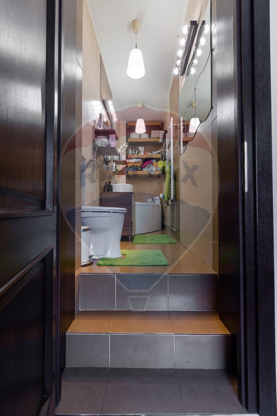 Casă la cheie ! 4 camere de vânzare la cateva minute de centru