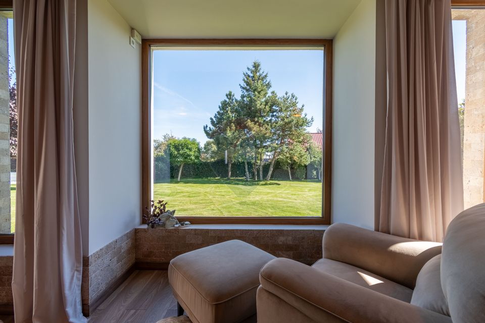 Proprietate exclusivista de vanzare: 2 case | 9 camere | 2000 mp teren