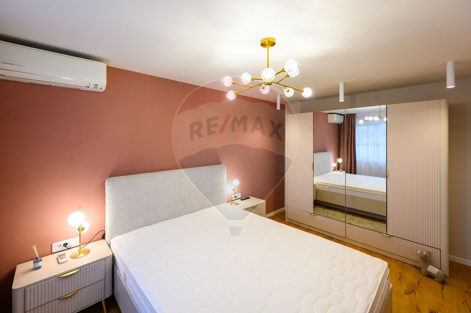 Apartament renovat, modern, cu 3 camere, de vânzare în Grigorescu