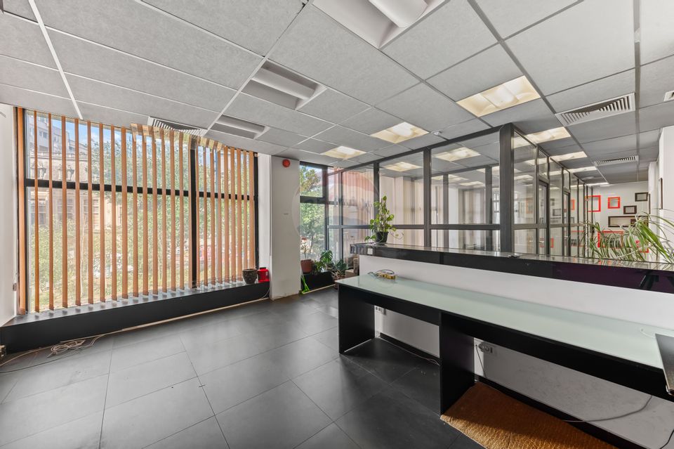 Spațiu comercial de închiriat în zona Piata Romana