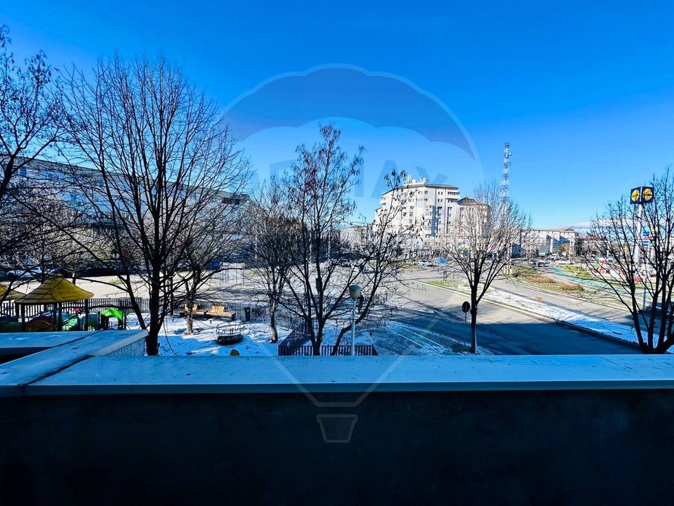 Apartament 3 Camere, 2 Bai de Inchiriat, 110 mp, terasa 33mp - Slatina