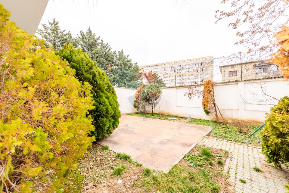 Apartment 3-4 rooms, ground floor villa 2009 Mosilor subway Obor