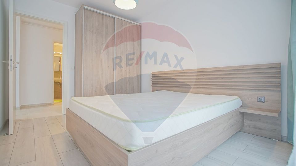 2 room Apartment for rent, Tractorul area