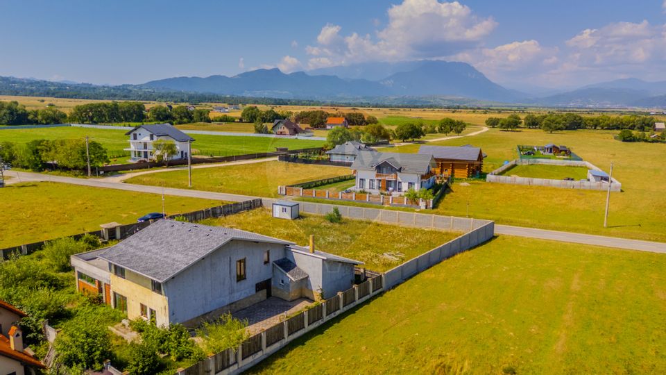 COMISION 0% Teren 1,100mp Rasnov / Strada Glajerie-Raul Mare