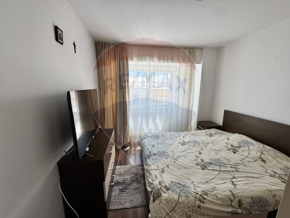 Apartament cu 3 camere- de vanzare- BUHUSI