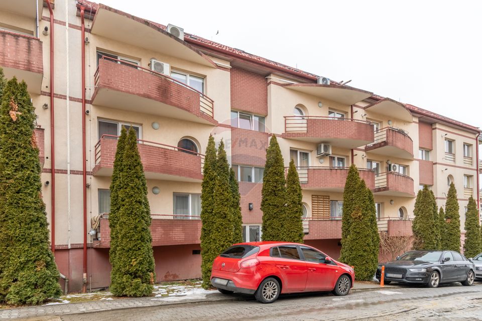 Apartament 3 camere de vanzare Bună Ziua str. Costache Negri Parcare