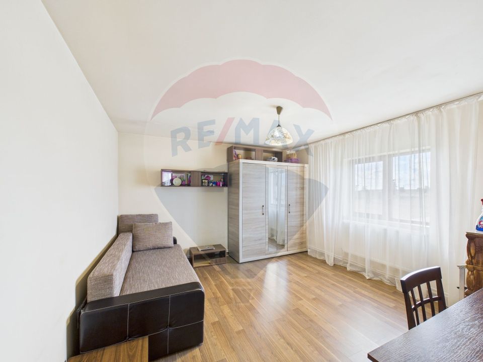 Casa spatioasa cu 5 camere si curte amenajata – Chitila