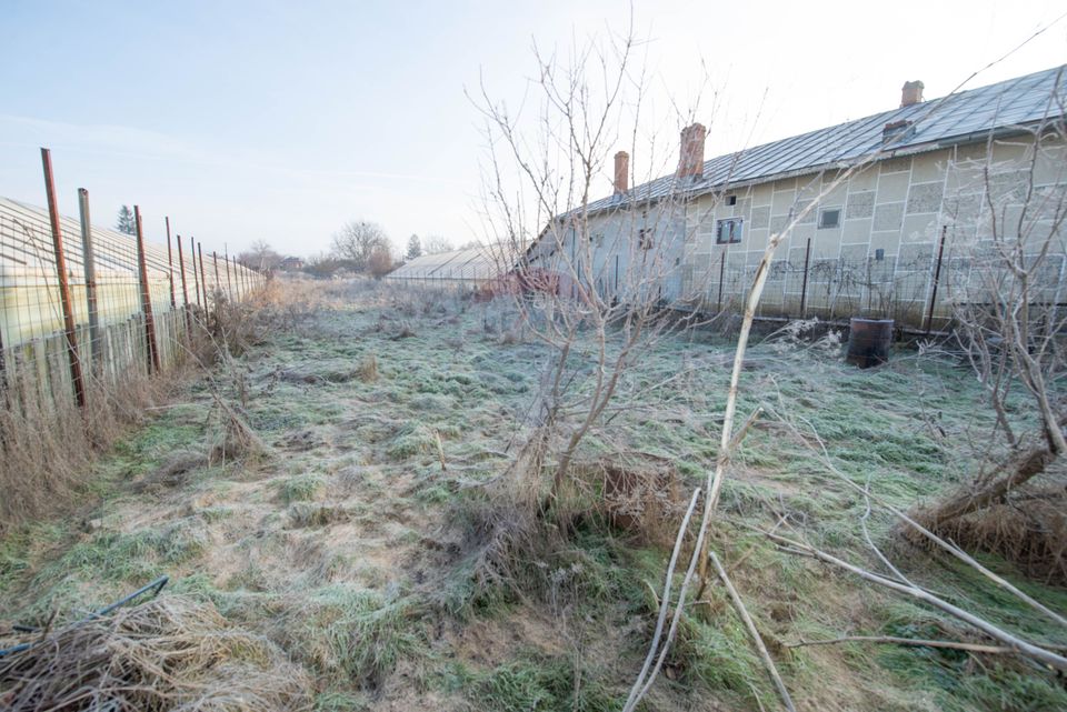 Teren intravilan de vanzare 980mp, deschidere 13,4, Varasti,  Giurgiu