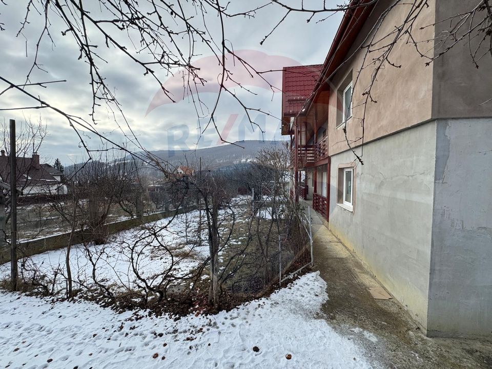 6 room House / Villa for sale, Darmanesti area