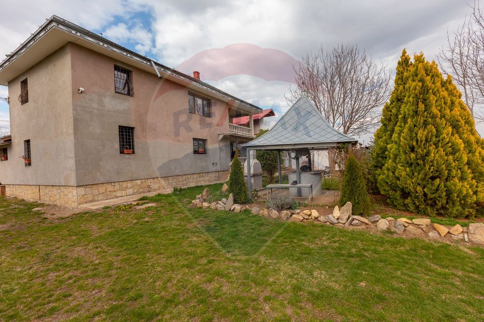 7 room House / Villa for sale, Vest area