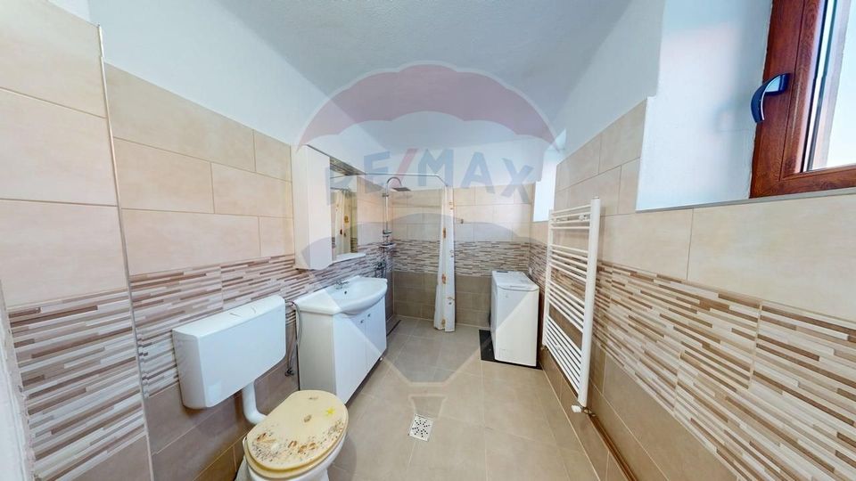 Casă cu 3 camere de vânzare Calea Dumbravii