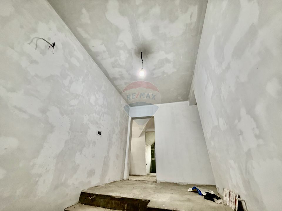 7 room House / Villa for sale, Est area