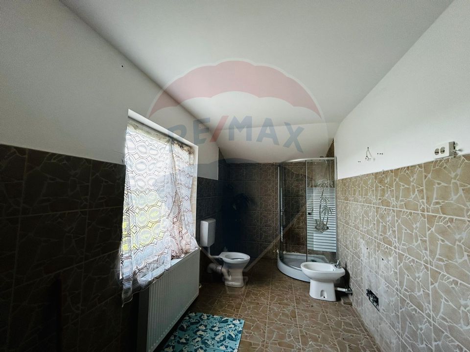 6 room House / Villa for sale