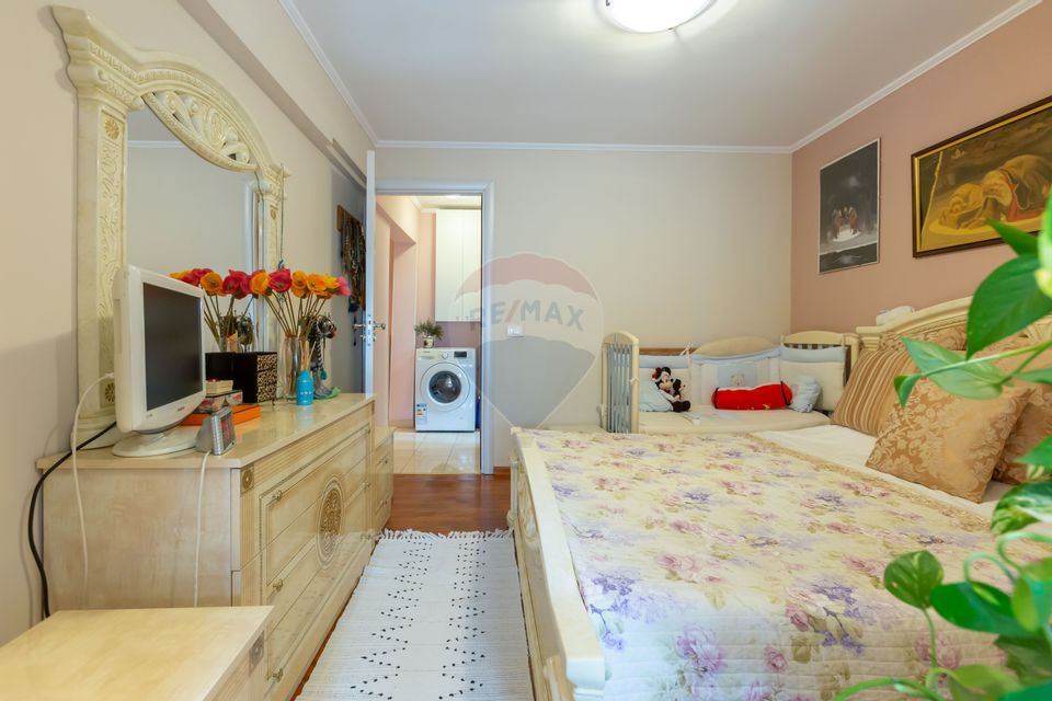 Apartament cu 2 camere decomandate de vanzare, Milcov