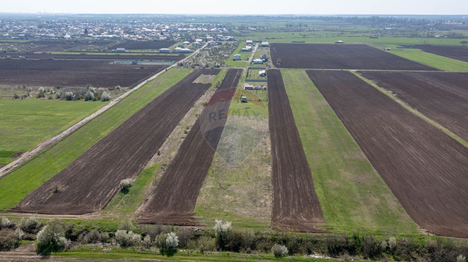 Vanzare teren intravilan 500 mp Sabareni /  Strada Orhideelor