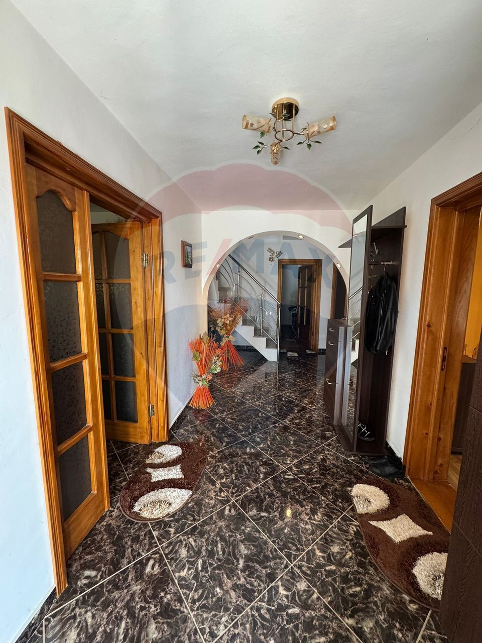 6 room House / Villa for sale