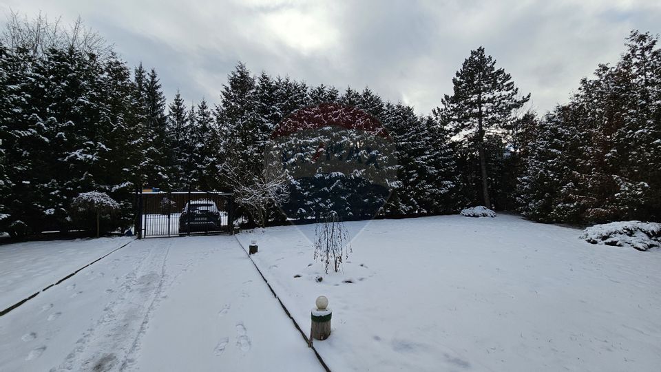 Vilă de lux cu 4 camere de vânzare în Câmpulung Moldovenesc, Suceava