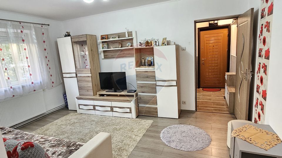 Apartament cu 2 camere renovat mobilat si utilat Dupa Zid